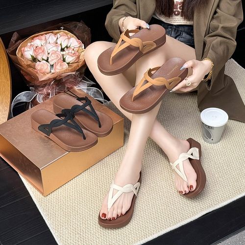 人字拖鞋海边夏季外穿防滑u软底配裙子时尚百搭女款户外沙滩凉拖