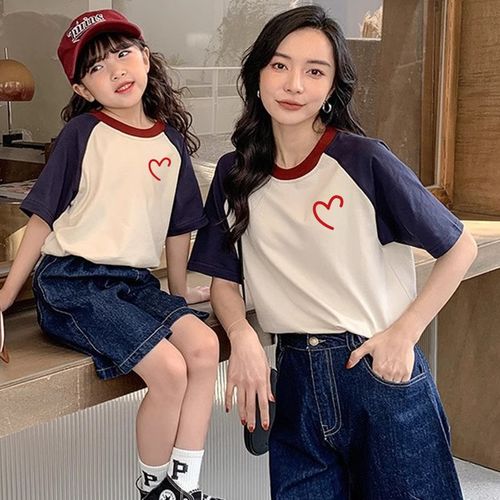 亲子装t恤2025一家三四口短袖全家服拍照沙滩亲子高Y级感母女装夏