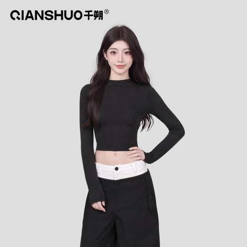 千朔辣妹风黑色露脐显瘦长袖T恤