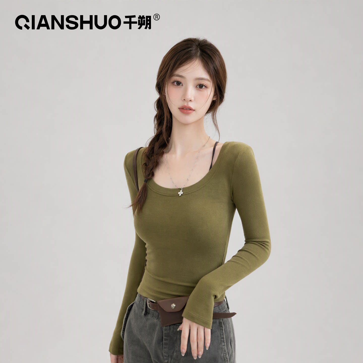 千朔U领收腰短款长袖T恤女2026春秋新款小个子辣妹打底衫修身上衣