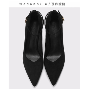 尖头中低跟软底百搭2020年新 细跟职业z装 酒店工作鞋 女黑色高跟鞋