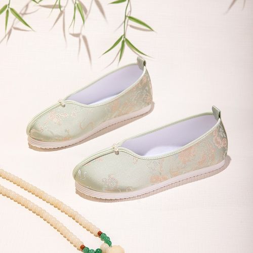 汉服鞋子女2025新款平底圆头成人日F常配马面裙古装布鞋新中式单