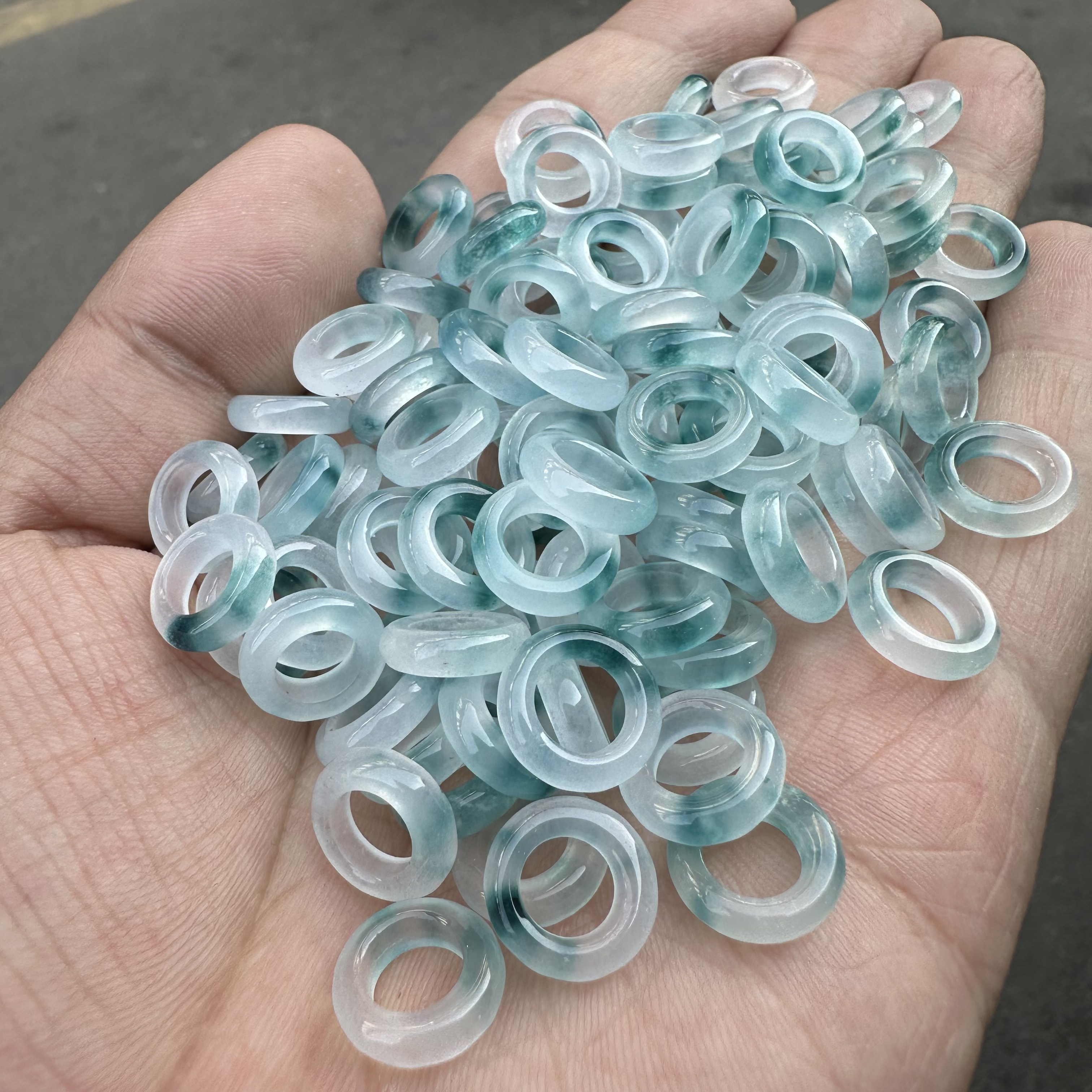 翡翠色飘蓝花大孔玉扣圆环玉石散珠甜甜圈吊环跑环饰品配件珠子