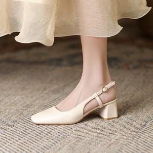 包头凉鞋粗跟女2025夏季新款漆皮百搭后空单鞋一字扣带方头高跟鞋
