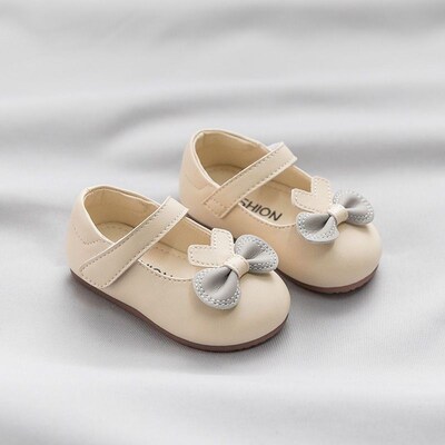 一岁婴幼儿鞋子春款小童公主单鞋软底防滑女宝宝学步鞋婴儿小皮鞋
