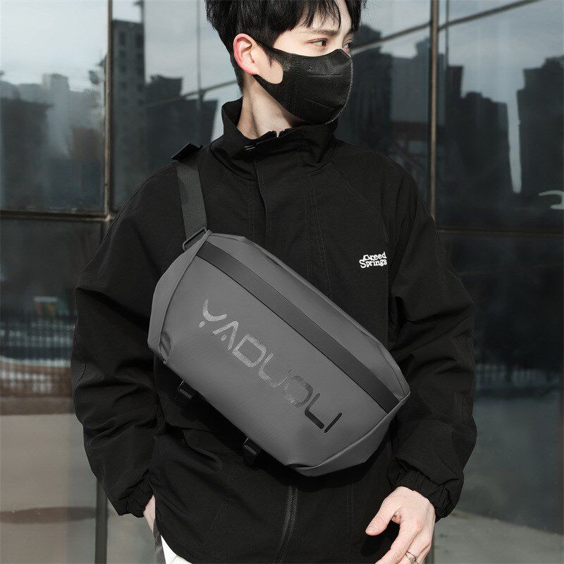 男包胸包男款斜挎胸包多功能时尚新款感男士腰包