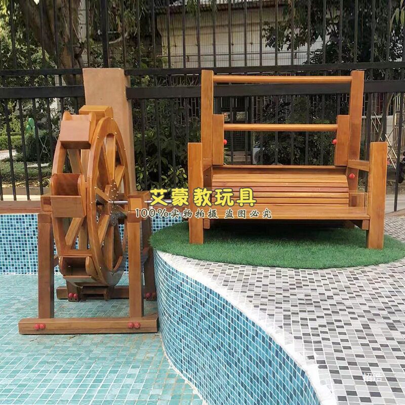 幼儿园户外木制手摇水车脚踏式水轮车园林景观木制手摇轮玩具