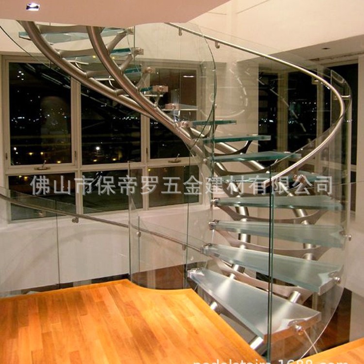 旋转弧型弯曲玻璃钢架楼梯玻璃踏板护栏工厂安装