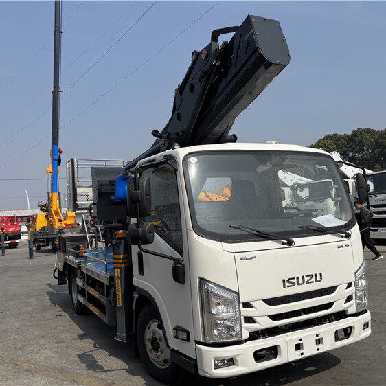 出口蓝牌C证高空作业车22-33米直臂式路灯维修车树枝修剪车