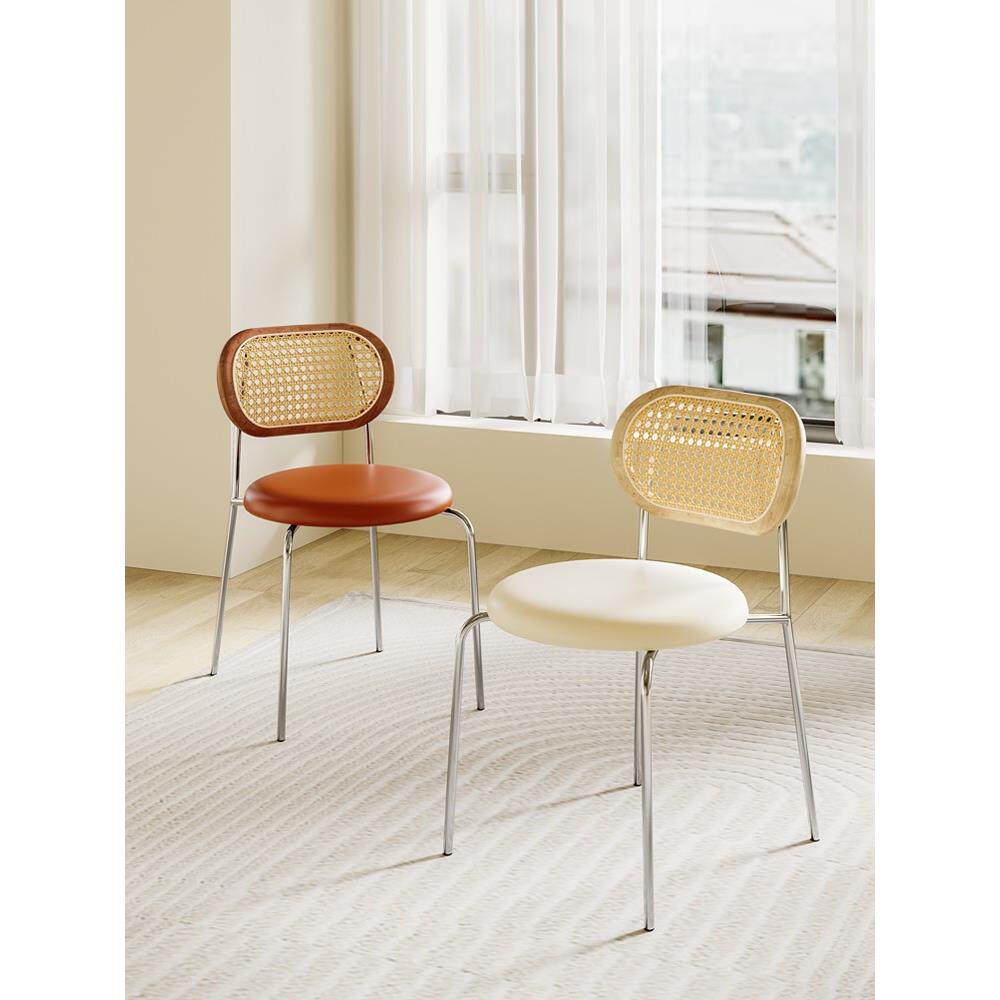 中古风藤编餐椅家用2026新款奶油风餐桌椅奶茶店铁艺实木靠背椅子