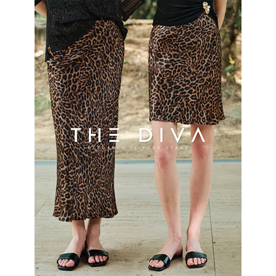 THEDIVA经典复古豹纹斜裁半身裙