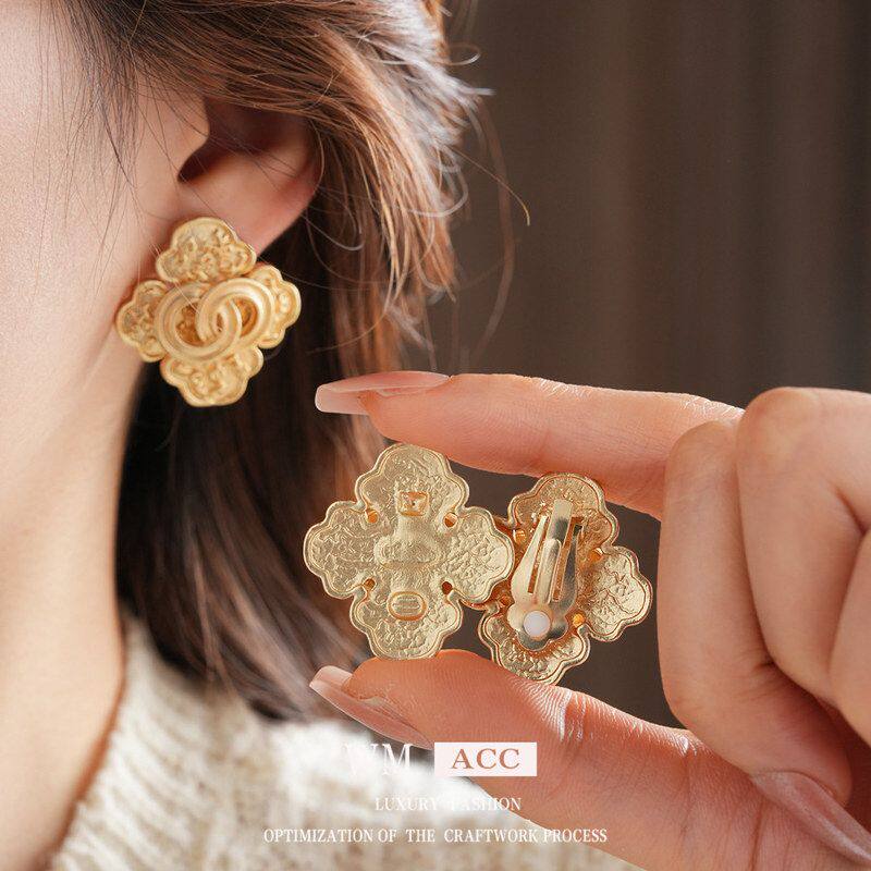 耳环字母耳钉轻奢金属vintage耳饰风中古花朵复古高级感方形银针