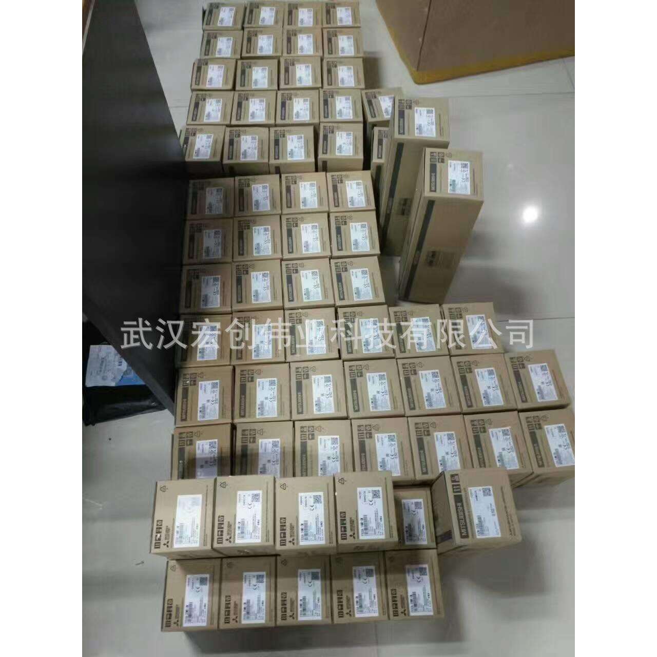 FX3U-32MR/ES-A可编程控制器FX3U-32MT/ES-AFX3U-48MR/ES-A