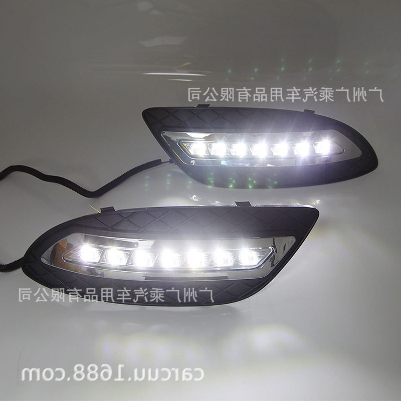 适用于11-15年奔驰唯雅诺日行灯viano日间行车灯雾灯