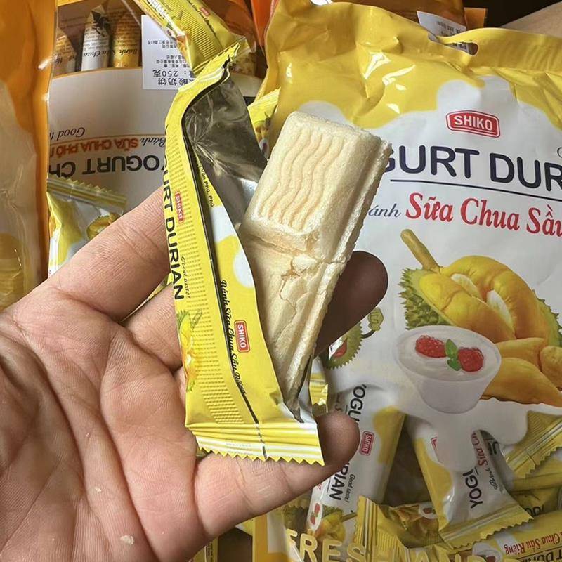 越南特产榴莲味 芝士味奶油夹心饼250克 榴莲味软糖 包邮