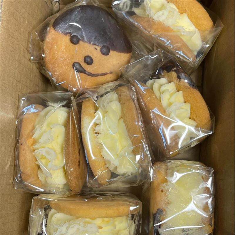 老式奶油笑脸蛋糕娃娃脸奶