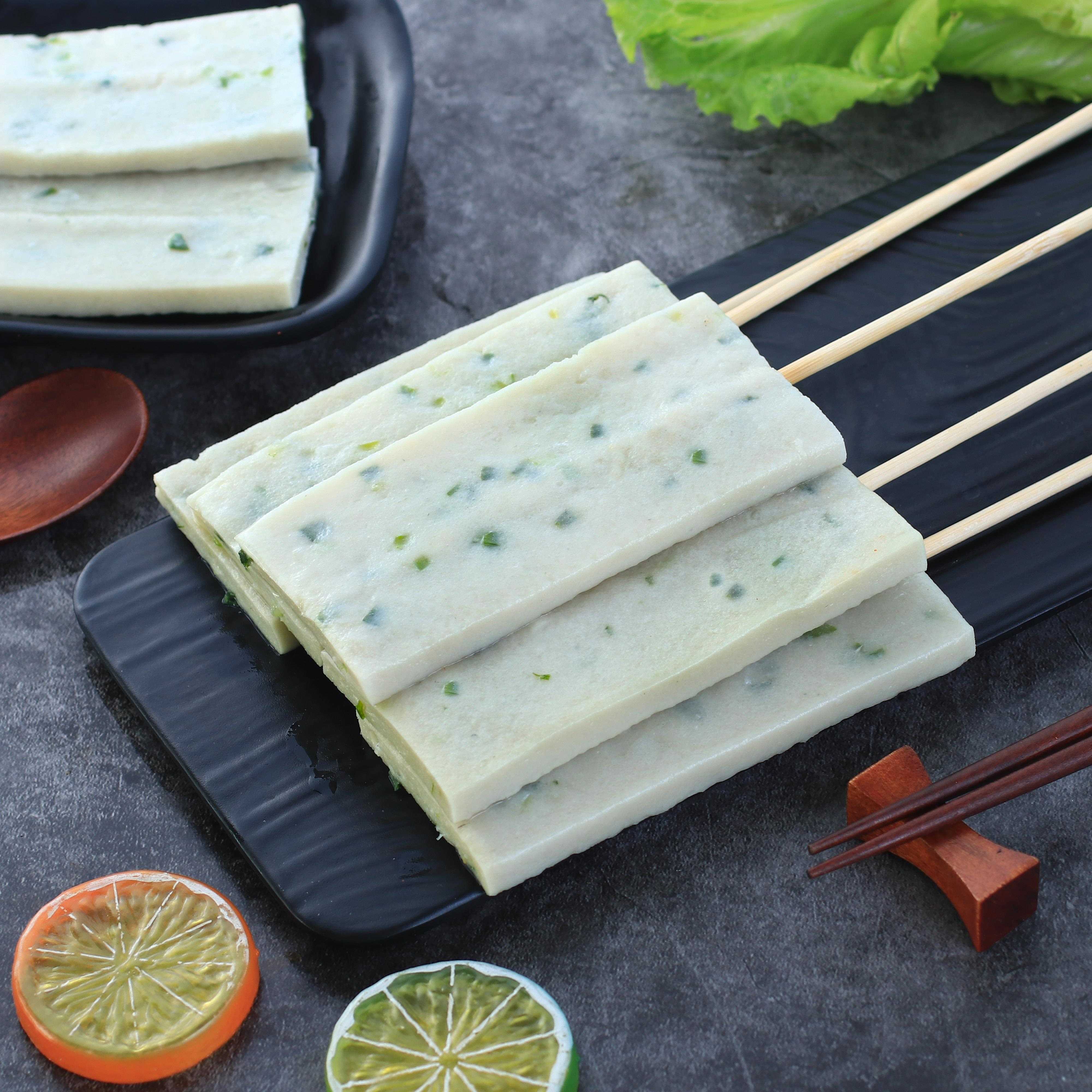 新货大号香葱鱼腐串户外烧烤商用关东煮麻辣烫食材鱼豆腐串冷冻半