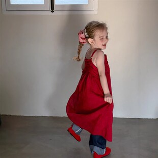 童装 女童红色吊带裙20u25春夏儿童度假风可调节红格子长裙