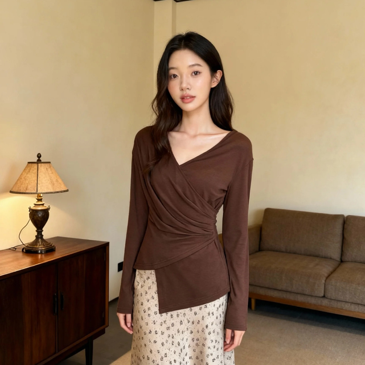 ZY GODDESS-质小女人v领褶皱收腰显瘦心机露背系带小衫（含19羊毛