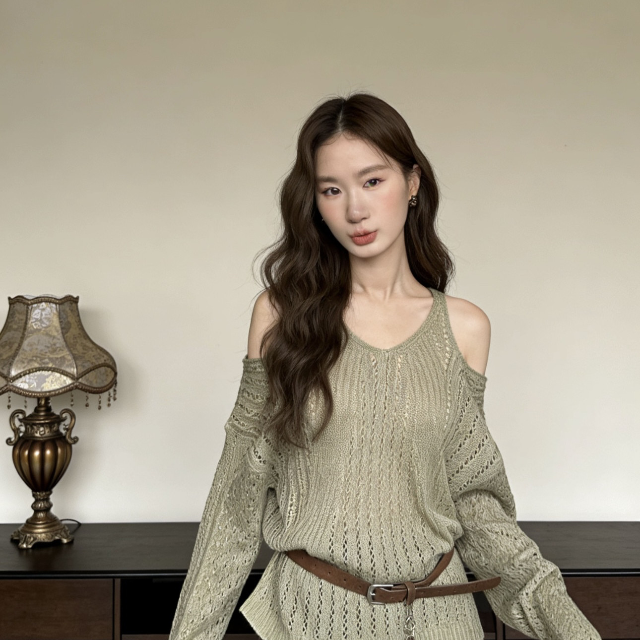 ZY GODDESS-春福利款韩版博主风漏肩吊带宽松慵懒调性显瘦针织衫