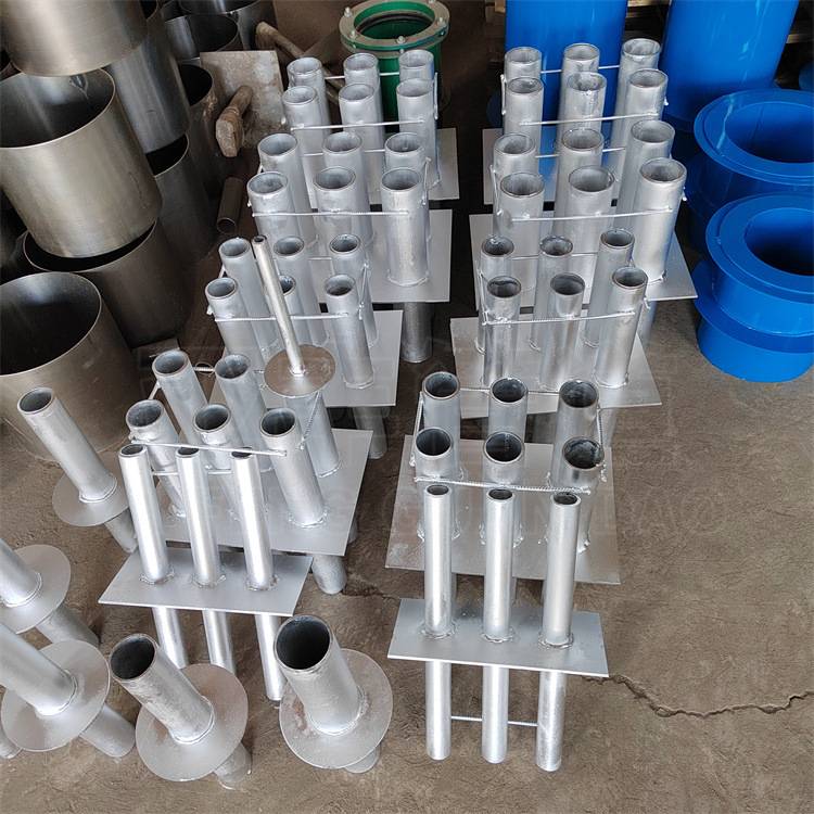 柔性防水套管A型B型刚性国标穿墙套管DN100-2000大口径定购镀锌管