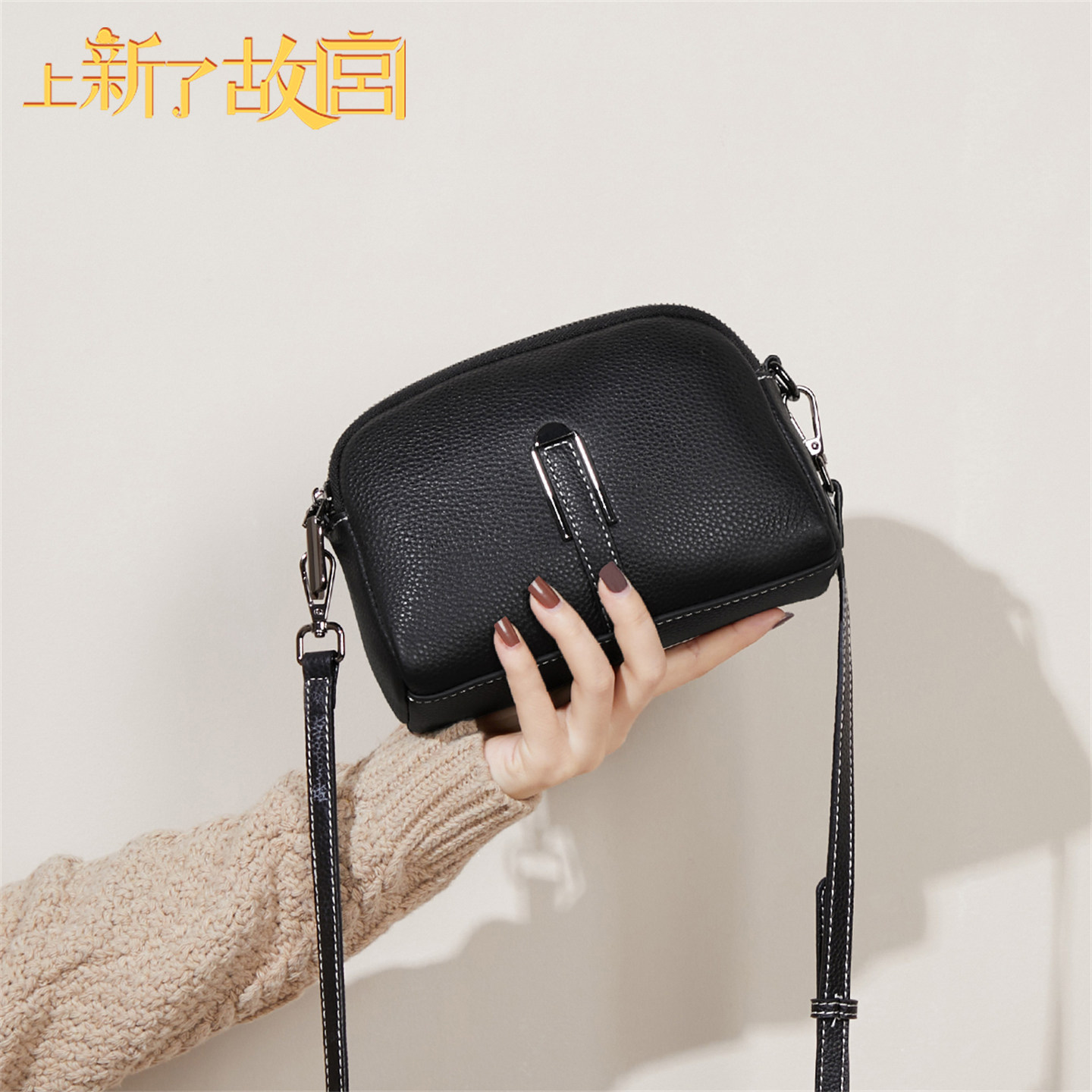 包包女款2026年新款高级感轻奢小众头层牛皮单肩斜挎通勤小方包女