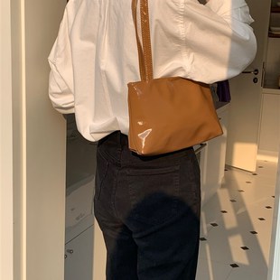 芝士商店~酒红色漆皮腋下包女法式高H级感手拎包包单肩婚包手提包