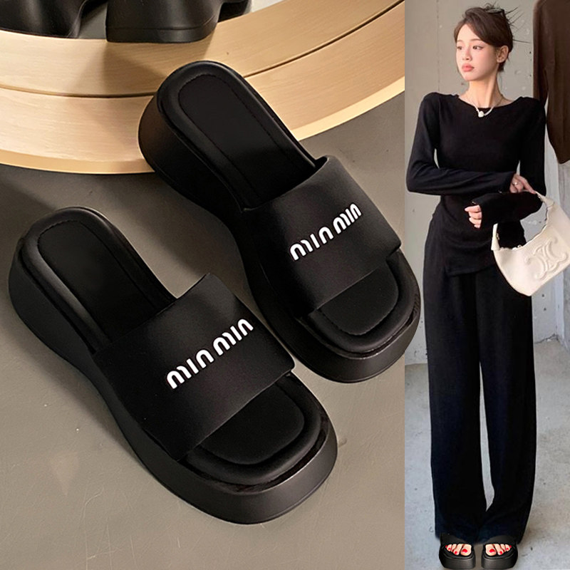 黑色亮片松糕厚底一字拖鞋女鞋子202E5新款夏季海边度假小凉拖凉