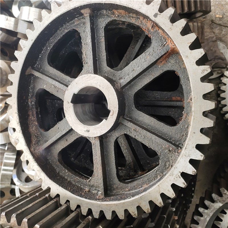 J 7 1 1 型搅拌机   传动轮    减速机   提升机