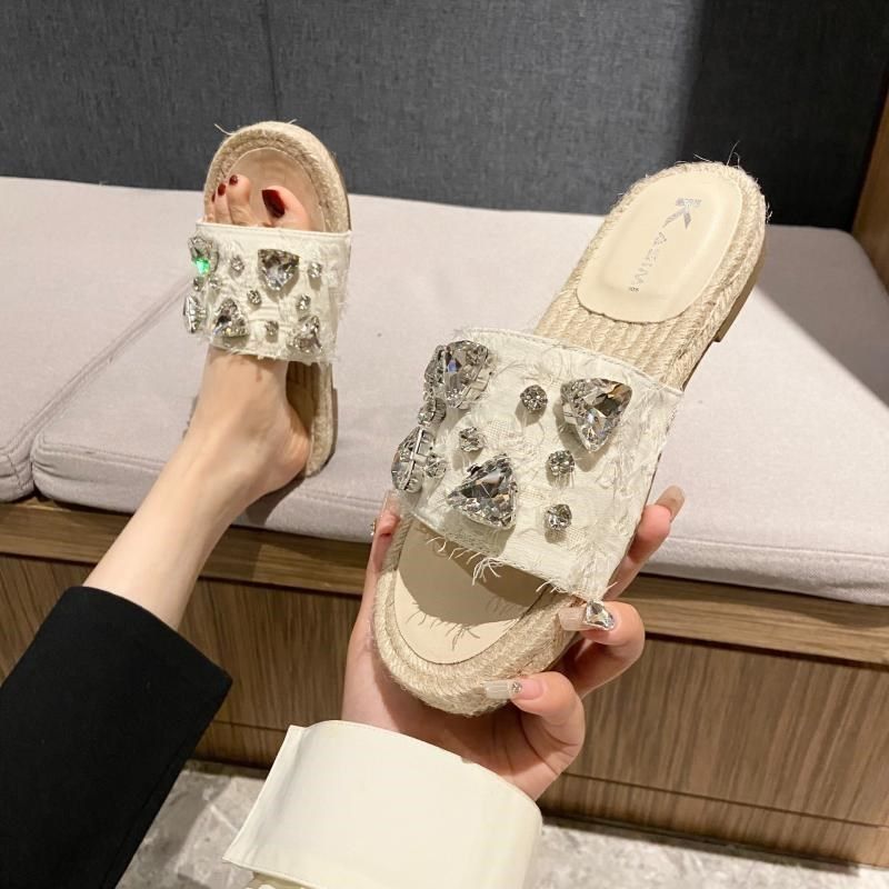 拖鞋女夏季e外穿2024新款时尚百搭高级感水钻草编平底凉拖鞋一字,女鞋,一字拖,淘宝优惠券,粉丝福利购,淘宝优惠卷