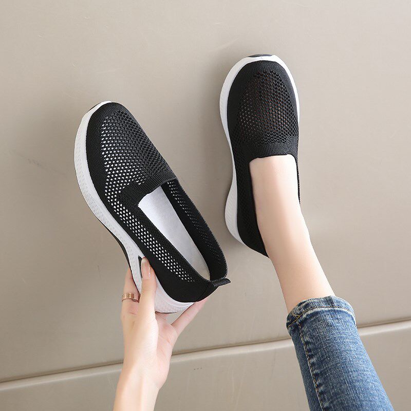 2024夏季新款黑色o网鞋女透气网面薄款运动鞋子一脚蹬软底镂空女