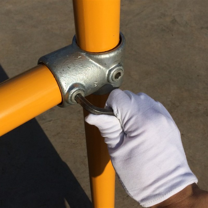 42mm钢管扣件组装式护栏配件框架连接件楼梯扶手管件镀锌管固定件