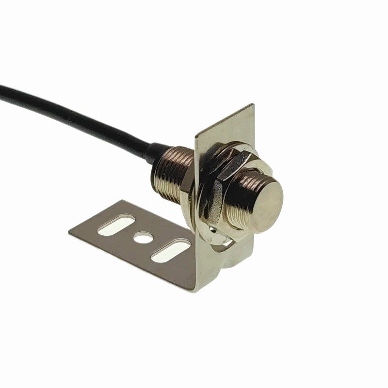 M12霍尔开关NJK-5002A-C磁性感应传感器直流三线PNP-NPN常开磁铁