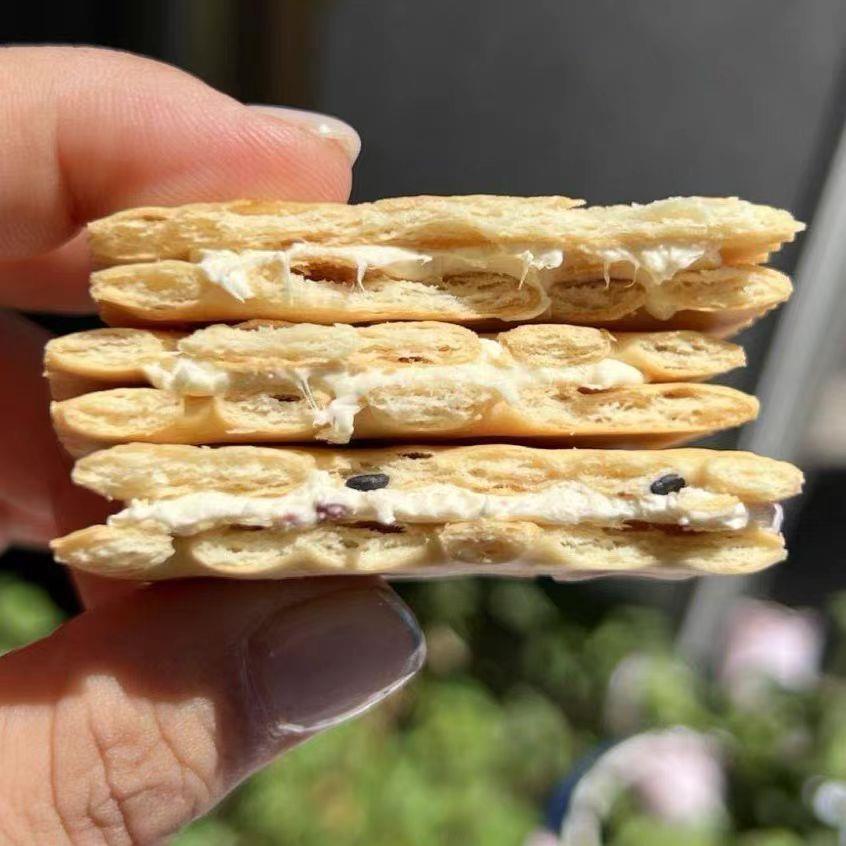现货大末手作牛扎夹心苏打饼干酥脆咸原味蔓越莓可可休闲零食3盒