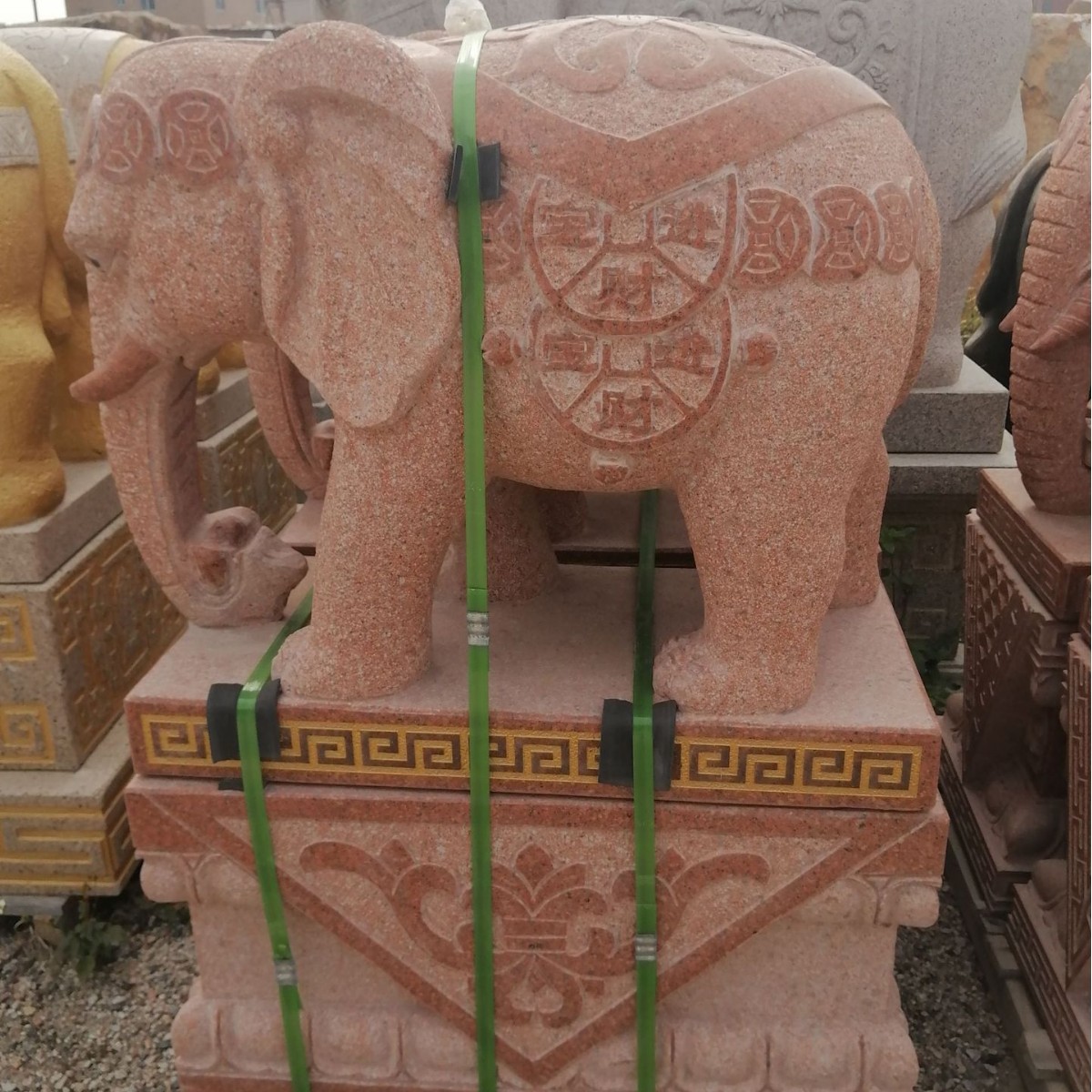 花岗岩石雕吉象一对别墅庭院