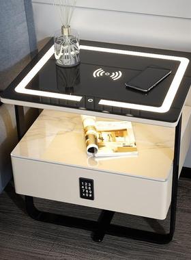 2025新款轻奢北欧风智能床头柜现代简约铁艺无线充密码锁床边柜子