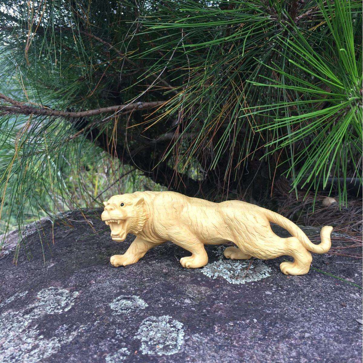 黄杨木实木雕刻老虎生肖动物家居客厅办公装饰品木雕工艺品摆件