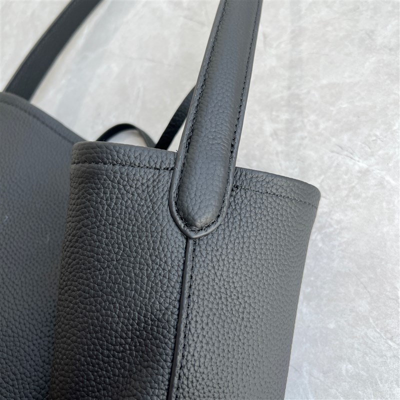 商场撤柜货高品质软皮水桶包简约百搭单肩包大容量真皮子母手提包