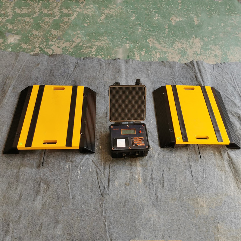 上海吨便携式大地磅秤tttt超载自检称重无线静态轴重仪