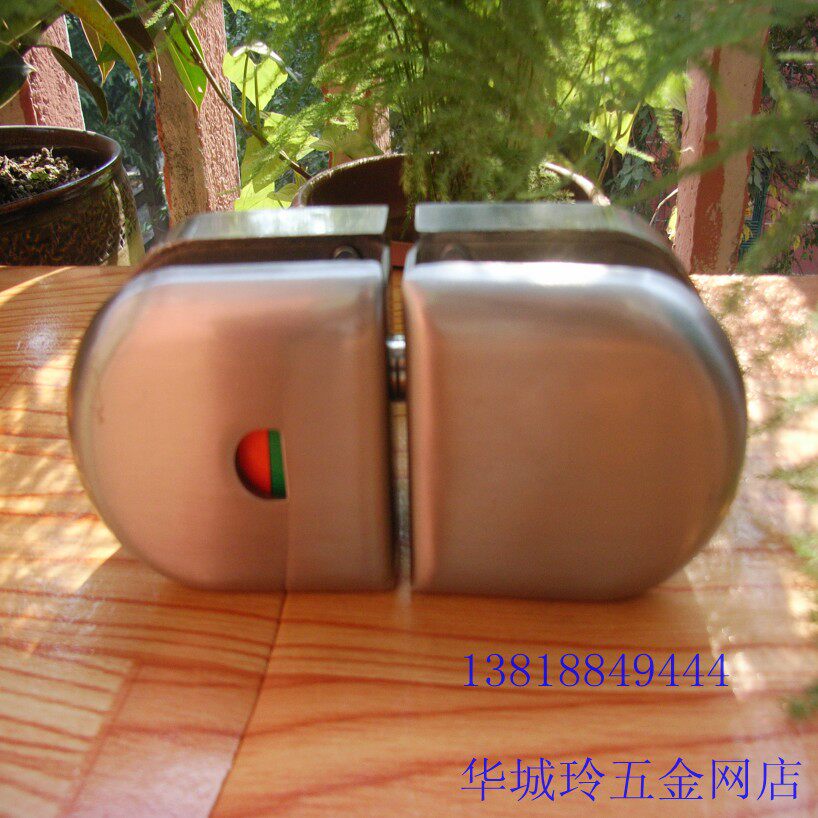 公共厕所a五金配件卫生间隔断五金板式隔断配件卫浴五金。