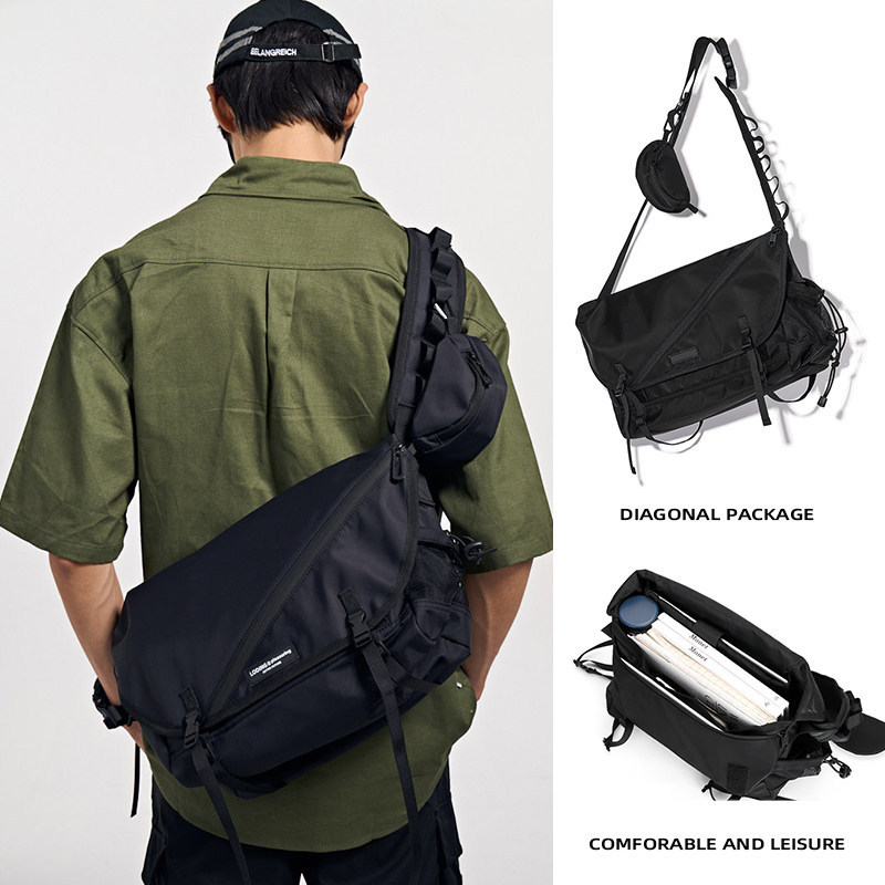 斜挎包男款大容量运动机能风挎包2024新款登山工装大学生单肩包女