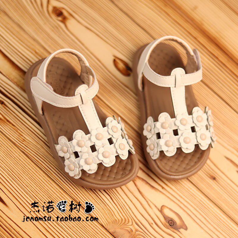 女童凉鞋夏款2024运动花朵凉鞋软底洋气公主鞋2-8-11岁黑色沙滩鞋