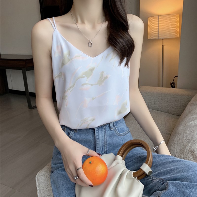 哺乳衣产后外出喂奶吊带背心内搭夏外小众打底母乳期喂奶雪纺上衣
