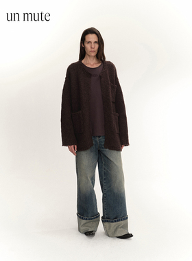 UN MUTE25FW 绵羊毛混纺复古圆领口袋装饰宽松落肩纽扣针织开衫
