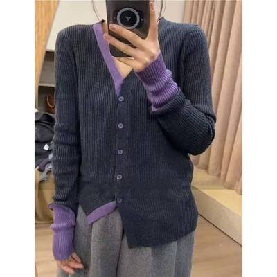 对比颜色V领针织开衫外穿秋季加码女士微胖毫米设计覆盖身体的瘦