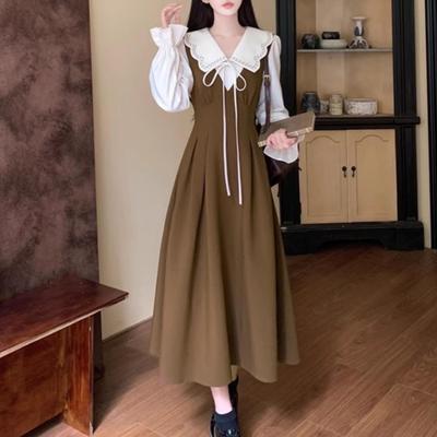 大学风格的娃娃领上衣与假的两件套连衣裙拼接秋冬大尺寸覆盖修身