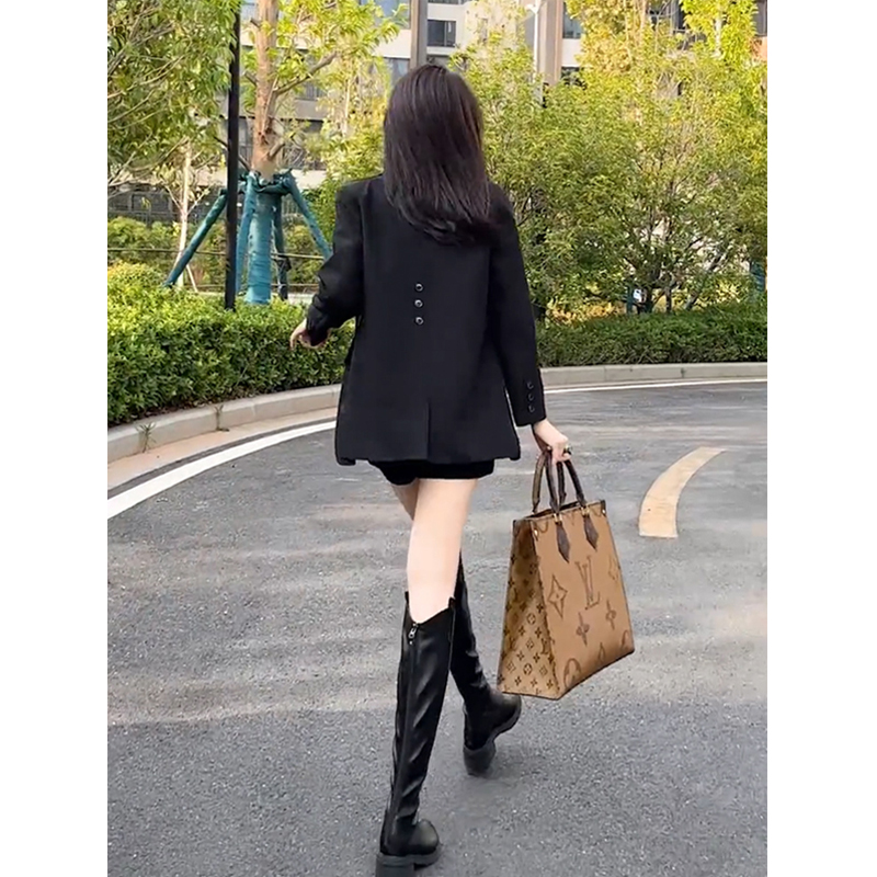 黑色西装外套女小个子202v4春秋季高级设计感小众复古休闲显瘦西