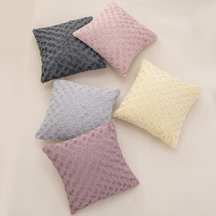 玫瑰花海兔毛绒抱枕北欧简约客厅沙发G 懒毛兔靠枕床上飘窗靠垫