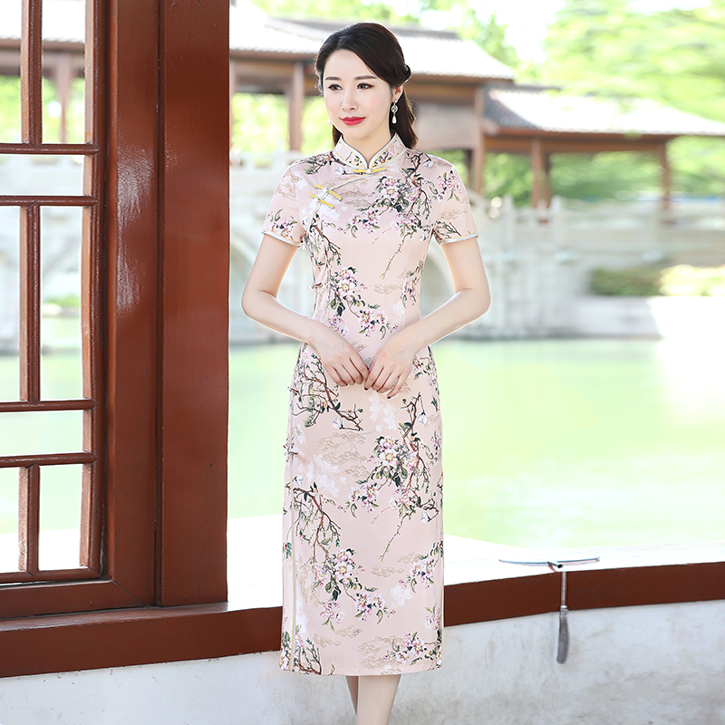 中年妇女改良旗袍高m贵洋气妈妈秋装2021新款中袖连衣裙婆婆礼服