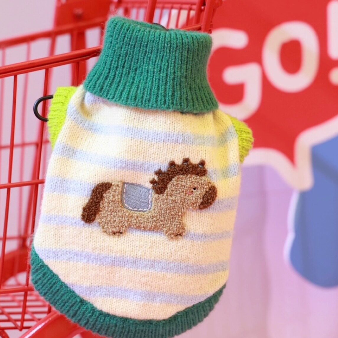 宠物秋冬新款马甲背心狗狗衣服可爱奶绿小棕马毛衣